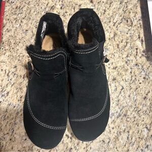Clark’s Collection Roseville Aster black suede lined ankle booties NWOB size 10